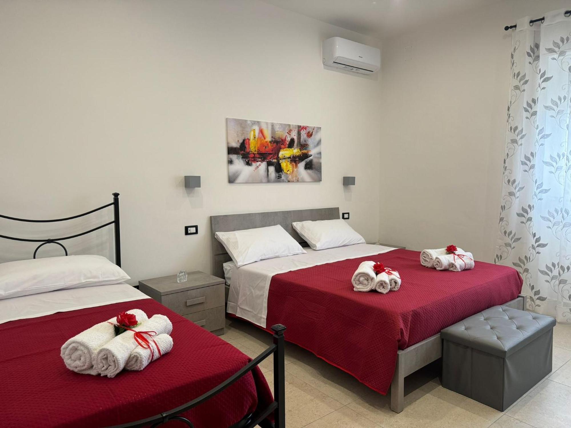 Casa Vacanze La Perla Rara Taranto Eksteriør billede